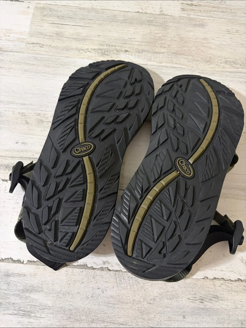 Chaco Men's Olive Green Strapped Sandals Size 11